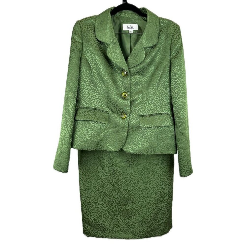 Le Suit Skirt Suit Set in Brilliant Green- Size 8